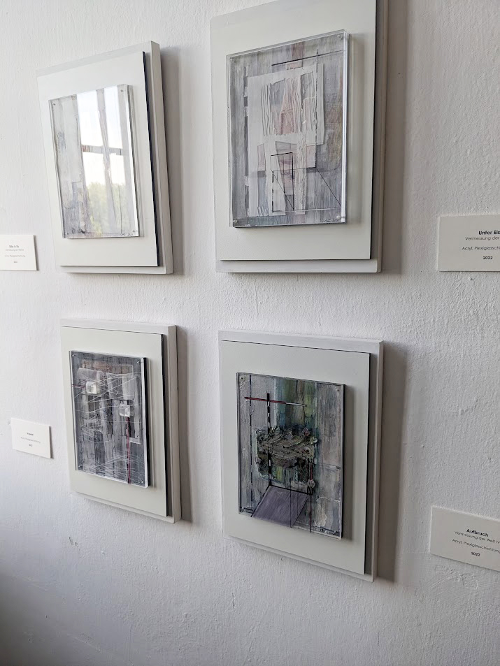 Vier kleine Werke von Carola Helbing-Erben.